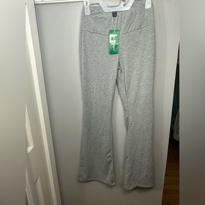 SHEIN EZwear leggings flare bottom new with tags size small gray in color